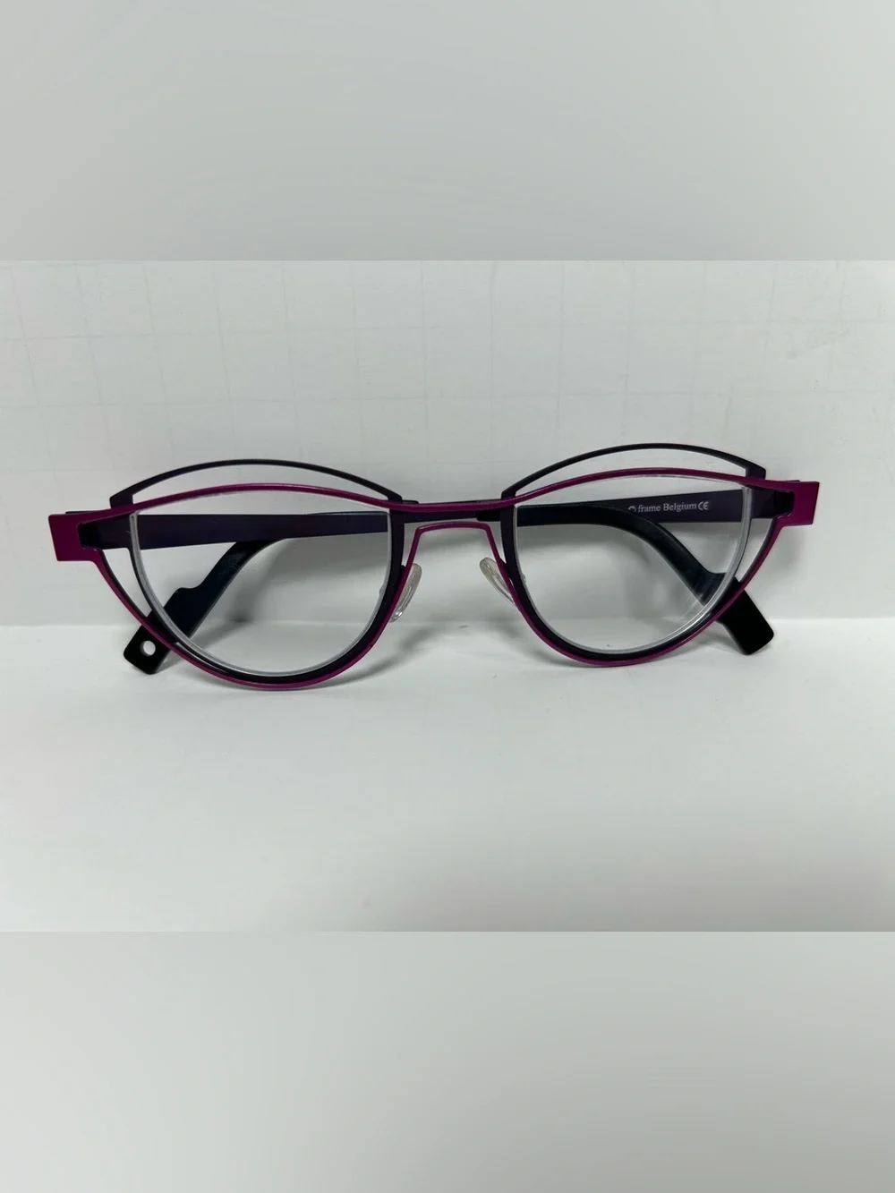 Theo Shape 196 Purple/Magenta Fuchsia/Lila Matte